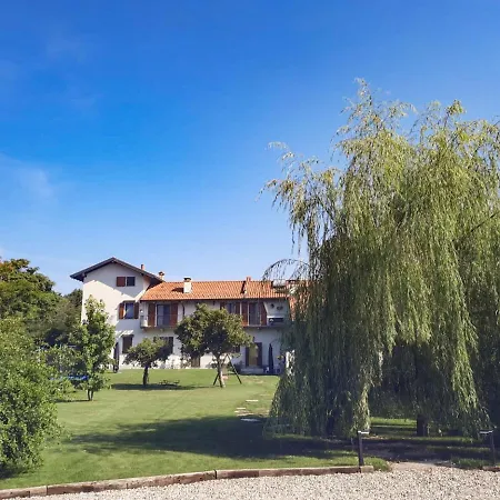 Lägenhet Cascina Al Ponte *